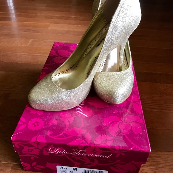 Too small - Picture 3 of 3